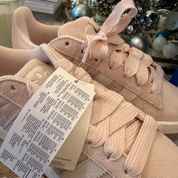 NWT Adidas Campus 00S W Sneakers
SIZE 8.5 - Picture 2 of 6